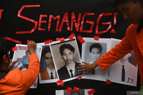 Tragedi Semanggi - Wikipedia bahasa Indonesia, ensiklopedia bebas - wintechmobiles.com