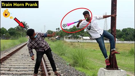 TRAIN HORN PRANKS #19 (We Get Chased) MUST SEE! - YouTube