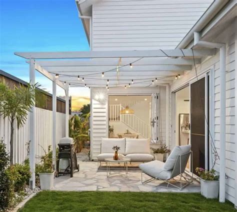 Transform Your Backyard with These 20 Modern Alfresco Design … - balustradellc
