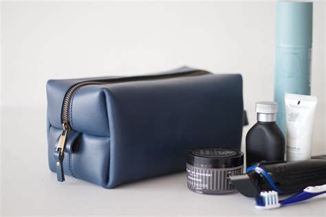 Travel Kits for Men: Essentials for Your Journey - balustradellc