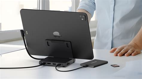 Travel-friendly iPad stand adds the ports you need - Cult of Mac - balustradellc
