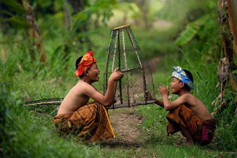 Traveling in Indonesia with kids - Responsible Travel - balustradellc