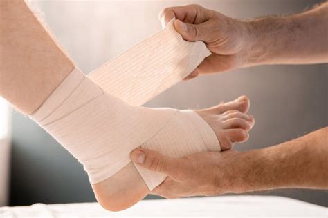 Treating Ankle Sprains | UMass Memorial Health - balustradellc