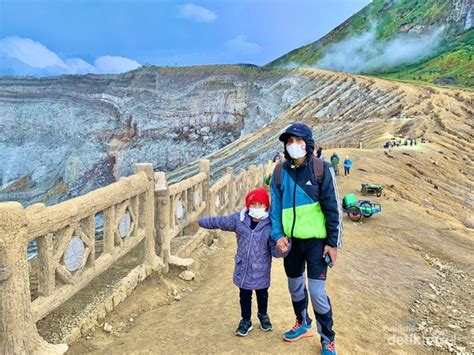 Trekking Kawah Ijen - thetinynomad - travel blog - balustradellc