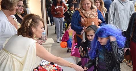 TRICK-OR-TREAT Mt. Vernon Briefs morningsentinel.com