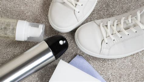 Trik Mencuci Sepatu Putih untuk Pemula - balustradellc
