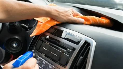 Trik Merawat Interior Mobil - HaloBengkel - balustradellc