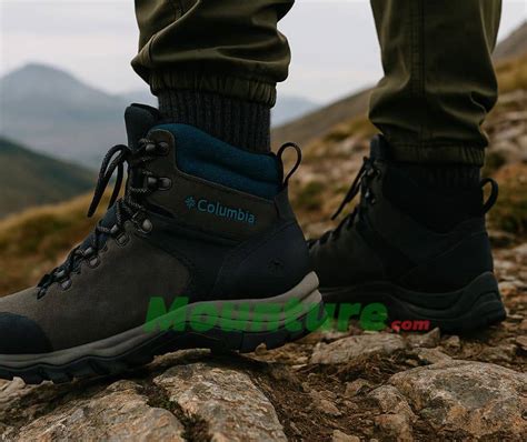 Trik Perbaiki Sepatu Jebol saat Mendaki Gunung - balustradellc