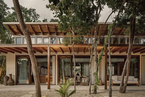 Tropical House / Jaque Studio - ArchDaily - balustradellc