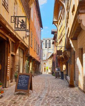Troyes La Champagne, land of a thousand colours - balustradellc