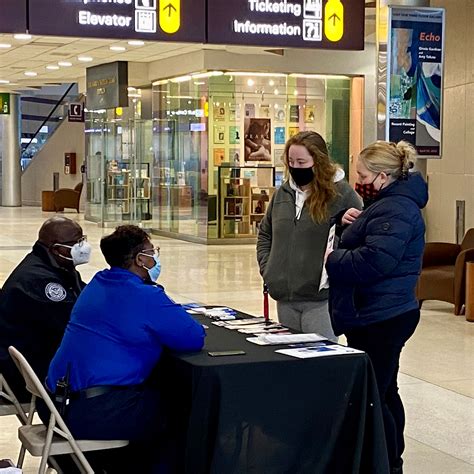 TSA recruiting officers for Albany International Airport