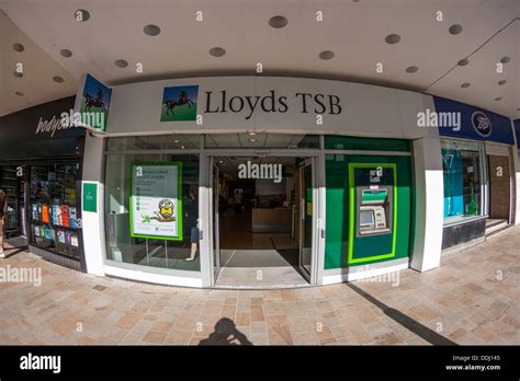 TSB Bank, Sandwell - vymaps.com