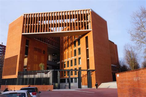 TSE Toulouse School of Economics