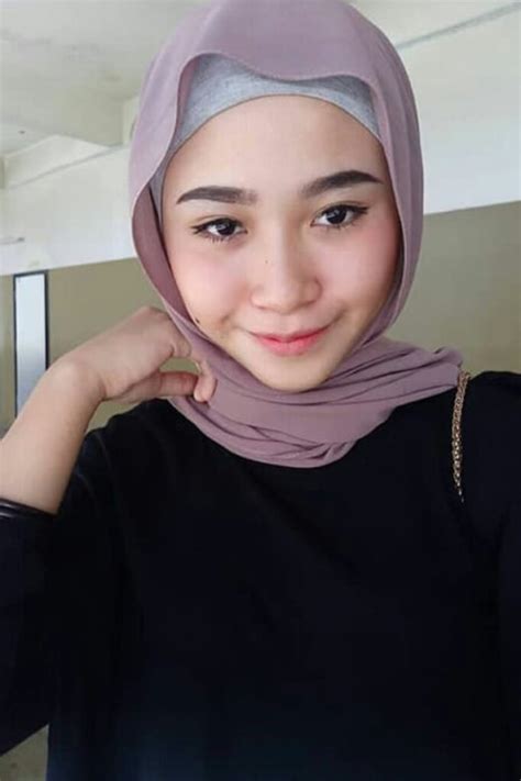 TUDUNG BUGIL foto Instagram populer & gadis populer di medsos saat hari ayah malam tadi Story eksklusif di Instagram image 1