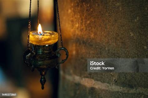 Tujuan dari Tempat Lilin - balustradellc