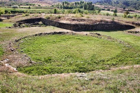 Tumulus-burial in Albania and problems of Ethnogenesis - wintechmobiles.com