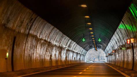 Tunnel - raincitystudios.com