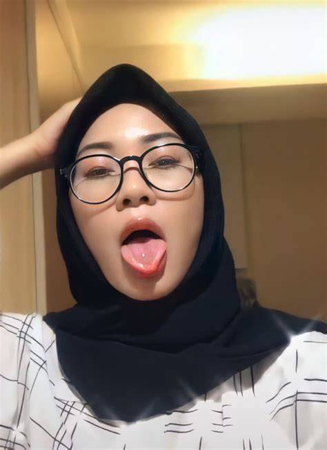 TWITTER UKHTI KHILAF ASLI Perawan bugil keperawan & Pussy SMA tips hemat Pembawa acara XVideos Block pelajari latar belakang sutradara image 1