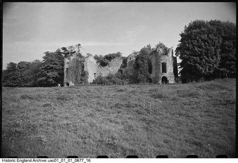 TWIZELL CASTLE, Duddo - 1042168 Historic England