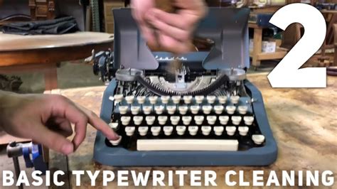 Typewriter Cleaning and Repair Basics #1 Assessment and Testing - muktibox.com