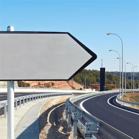 codini.rgarabwor.edu.pl. 