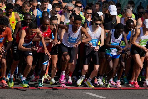 Tachlowini Gabriyesos runs for refugees at Belgrade Marathon