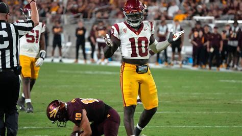 Tackling remains touchy issue for No. 8 USC after struggling in road opener