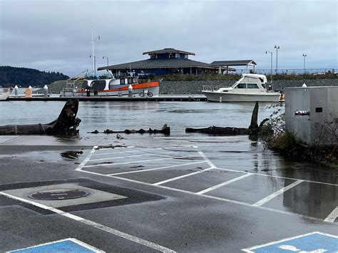 High tides in Port Townsend, Seattle, and Tacoma on Friday were nearly two feet higher than forecast. Friday morning’s tide in Seattle appears to be the highest in more than a century of record .... 
