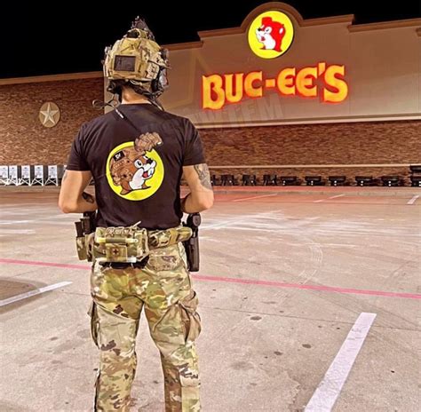 A big Texan is sitting down at the table. Buc-ee's, a Texas chain that is just expanding into Florida, plans a store and gas station on Interstate 95 near World Golf Village in St. Johns County .... 