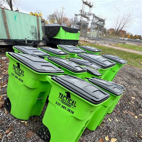 Our weekly garbage pickup service is the ultimate solution to keeping your community clean and reducing your environmental impact. With a team of dedicated professionals, we guarantee that your waste will be properly disposed of, leaving you with a c.