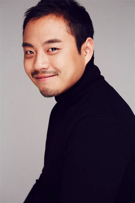 Angela Richardson Nov 13 2015 3:46 pm I'm crushing so hard on Kim Tae Hoon!!!!! I'm a huge fan of actor Kim Bum and because of that alone I wanted to watch 'Hidden identity' Whenever I watch a new Kdrama, I always discover other interesting actors and music, so I'm not surprised that I now adore K.T.H. Lol, I didn't even have to wait long it was about 10 minutes into the first episode that I .... 