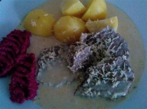 Tafelspitz mit Meerrettichsauce von Rita Otto. Ein Thermomix ® Rezept ...