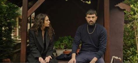 Tahir'den Farah'a Evlenme Teklifi! Tahir'den Farah'a  Facebook.