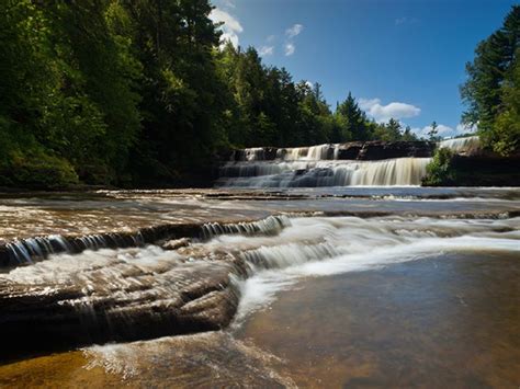 Tahquamenon Falls-River Trail Michigan