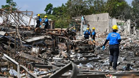 Tailandia: varios muertos y más de 100 heridos tras explosión en almacén de fuegos artificiales