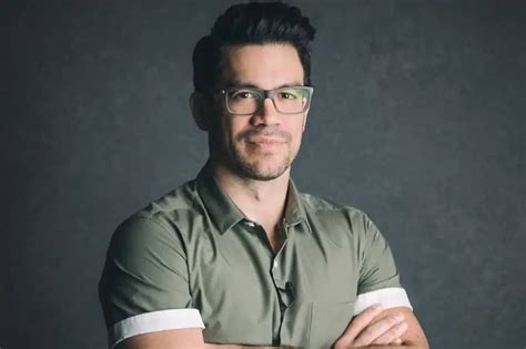 Tailopez - Tai Lopez is an investor. It’s my belief and estimation that Tai Lopez is making $20 million. That’s a speculative number. One forum said Tai’s initial start out income was about $2-3 million per year. It’s quite hard to estimate since his business is growing so fast.