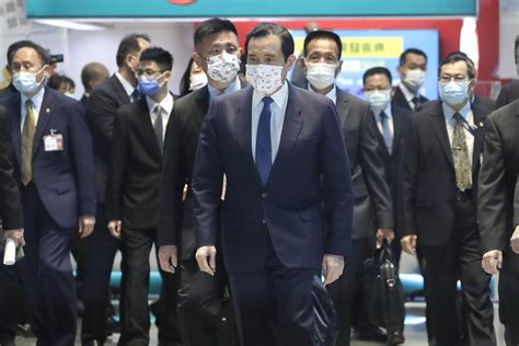 Taiwan’s former leader Ma begins China visit