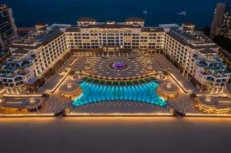 Taj Exotica Resort & Spa, The Palm, Dubai. East Crescent Road, Palm Jumeirah PO Box 566737, Palm Jumeirah, Dubai, United Arab ….