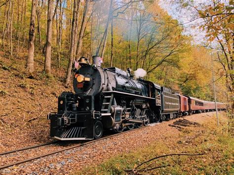 Take This Train Ride Through Western North Carolina This Fall