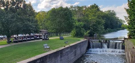 Take a Guided Hennepin Canal Tour Quad Cities