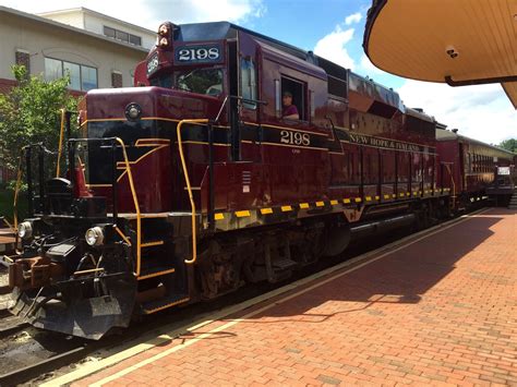 Take a Train Ride to Nowhere & Stargaze in a Caboose - Travel