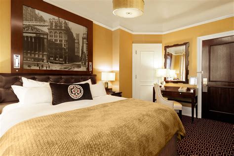 Take away food in hotel room? - New York City Forum