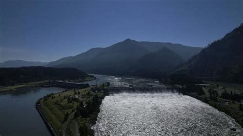 Talks moving forward on key Canada-U.S. treaty on Columbia River management