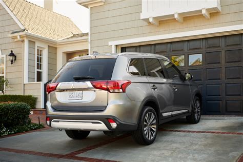Tallahassee mitsubishi. No cost, no-hassle negotiation. To locate Tallahassee Mitsubishi dealers with the most competitive pricing on new Mitsubishi vehicles, simply choose the model you're … 