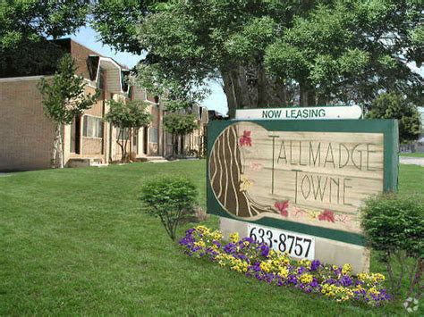 Tallmadge Towne Apartments - 196 Northwest Ave