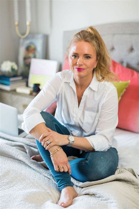 Tamara day. Decadent Dishes on a Dime. Design. Blog. Bargain Mansions: Behind the Design. Tamara’s List. About. Shop. Go to... Kansas City Interior Designer & DIY Network "Bargain Days" star Tamara Day works with clients who want a down-to-earth glam style perfect for everyday life. 