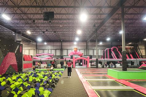 Tampa trampoline place. About. Urban Air Adventure Park is much more than a trampoline park. If you're looking for the best year-round indoor attractions in the New Tampa area, Urban Air is the perfect … 