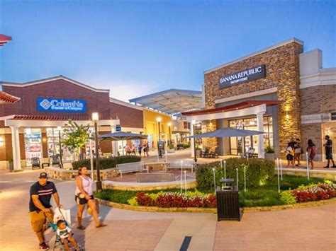 Tanger outlet southaven ms. Please enter a search above to find a Tanger Outlets near you or view all locations listed below. ... Southaven 5205 Airways Blvd. Southaven, MS 38671 (662) 349-1701. 