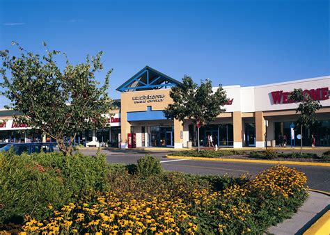 Tanger outlets riverhead. Things To Know About Tanger outlets riverhead. 