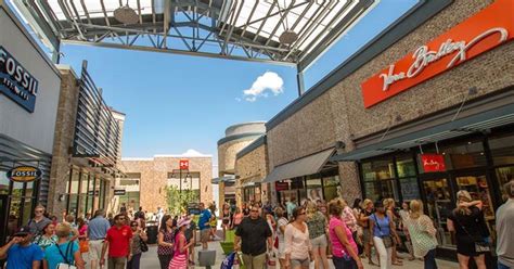 Tangeroutlets - Oct 27, 2023 · Tanger Outlets in Antioch opens at 10 a.m. on Friday, Oct. 27, 2023. More than 60 national retail shops are paired with local restaurants at the shopping center. 